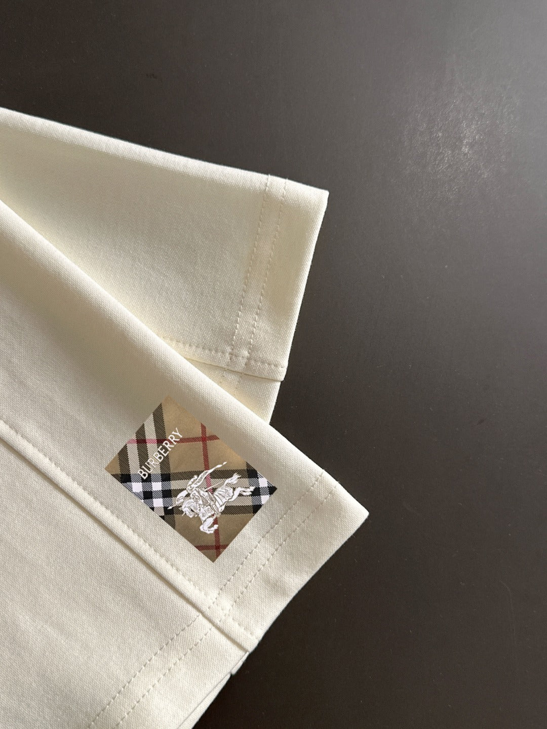 LuxluxHouse Best Quality Clothes Burberry T-shirt