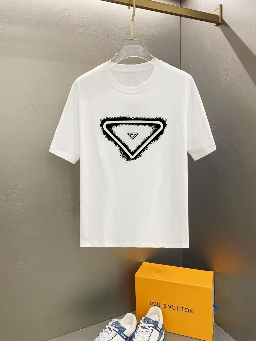 LuxluxHouse Best Quality Clothes T-shirt Prada