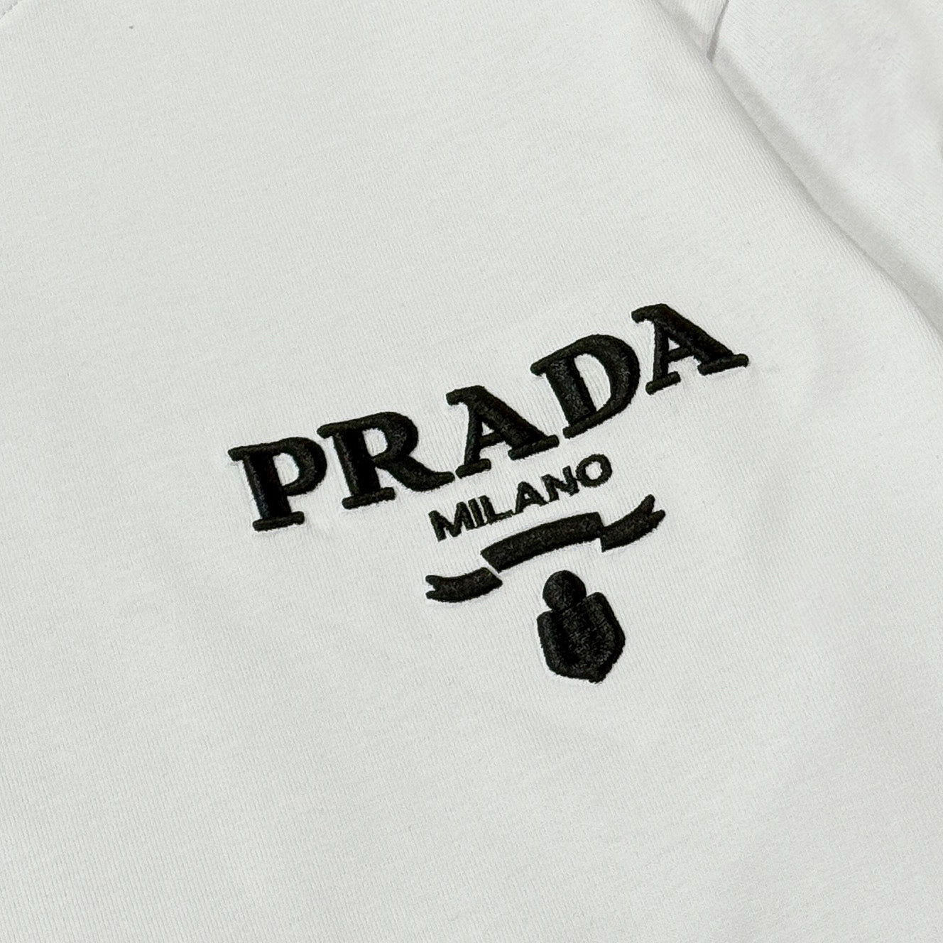 LuxluxHouse Best Quality Clothes T-shirt Prada
