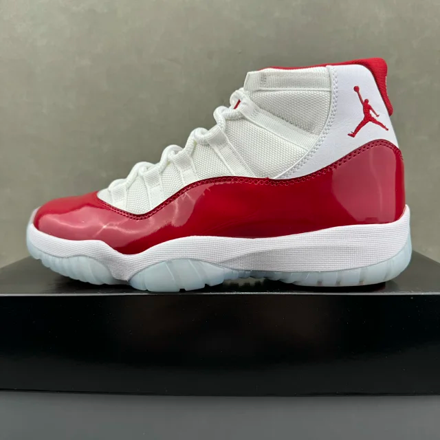 (Special offer)WM Batch - Jordan 11 “Varsity Red”
