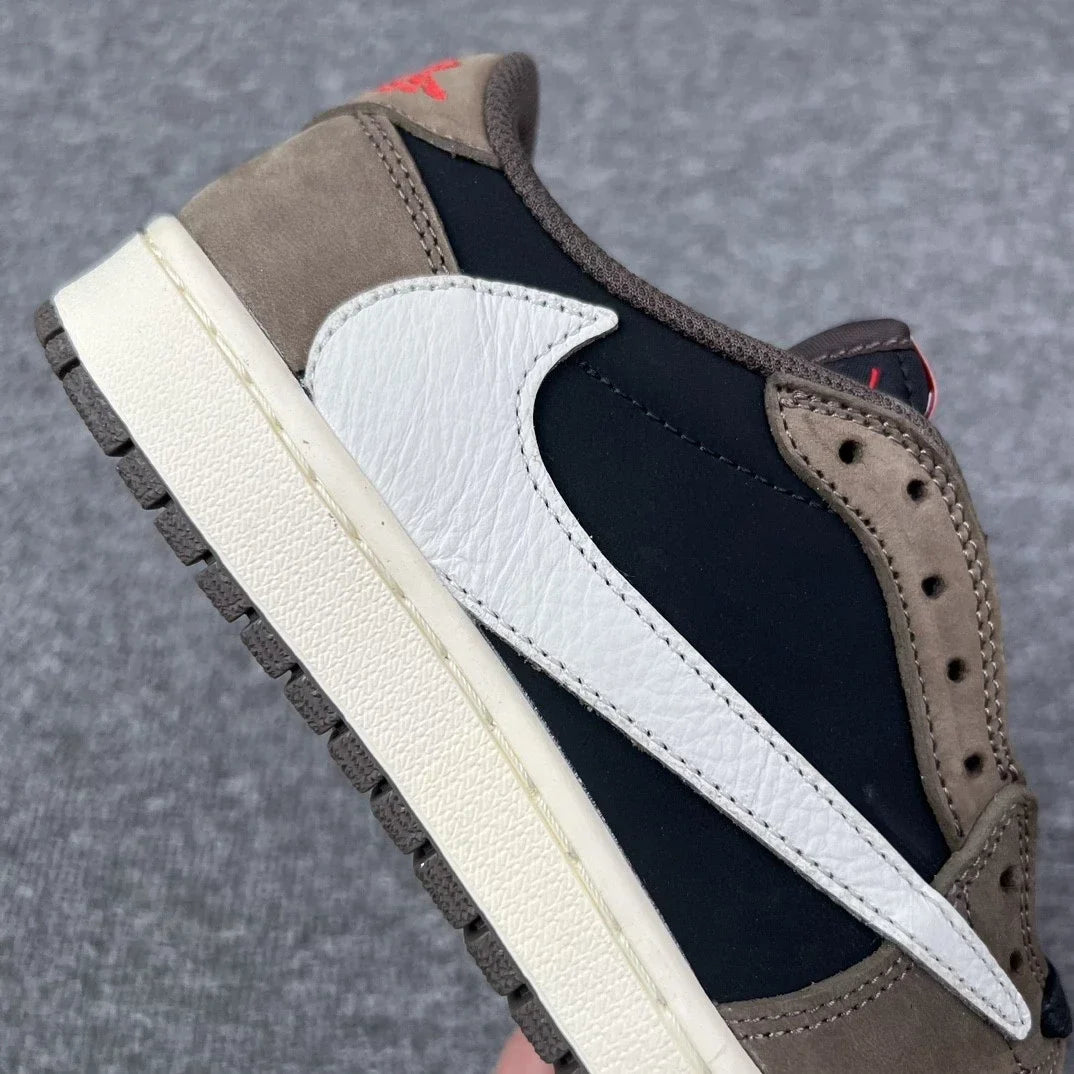 HP Batch-Air Jordan 1 × Travis Scott “Mocha”