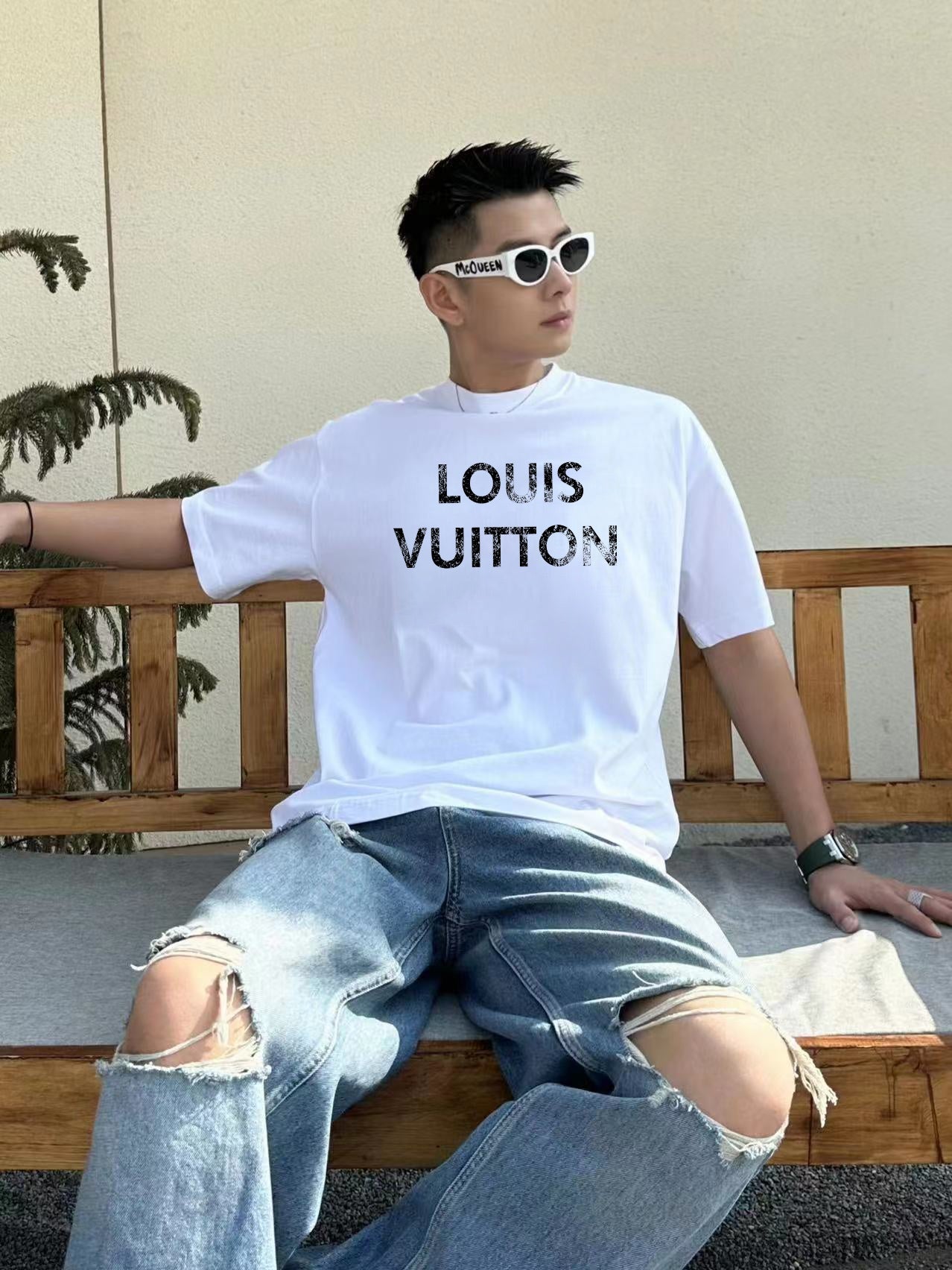 LuxluxHouse Best Quality Clothes T-shirt Louis Vuitton