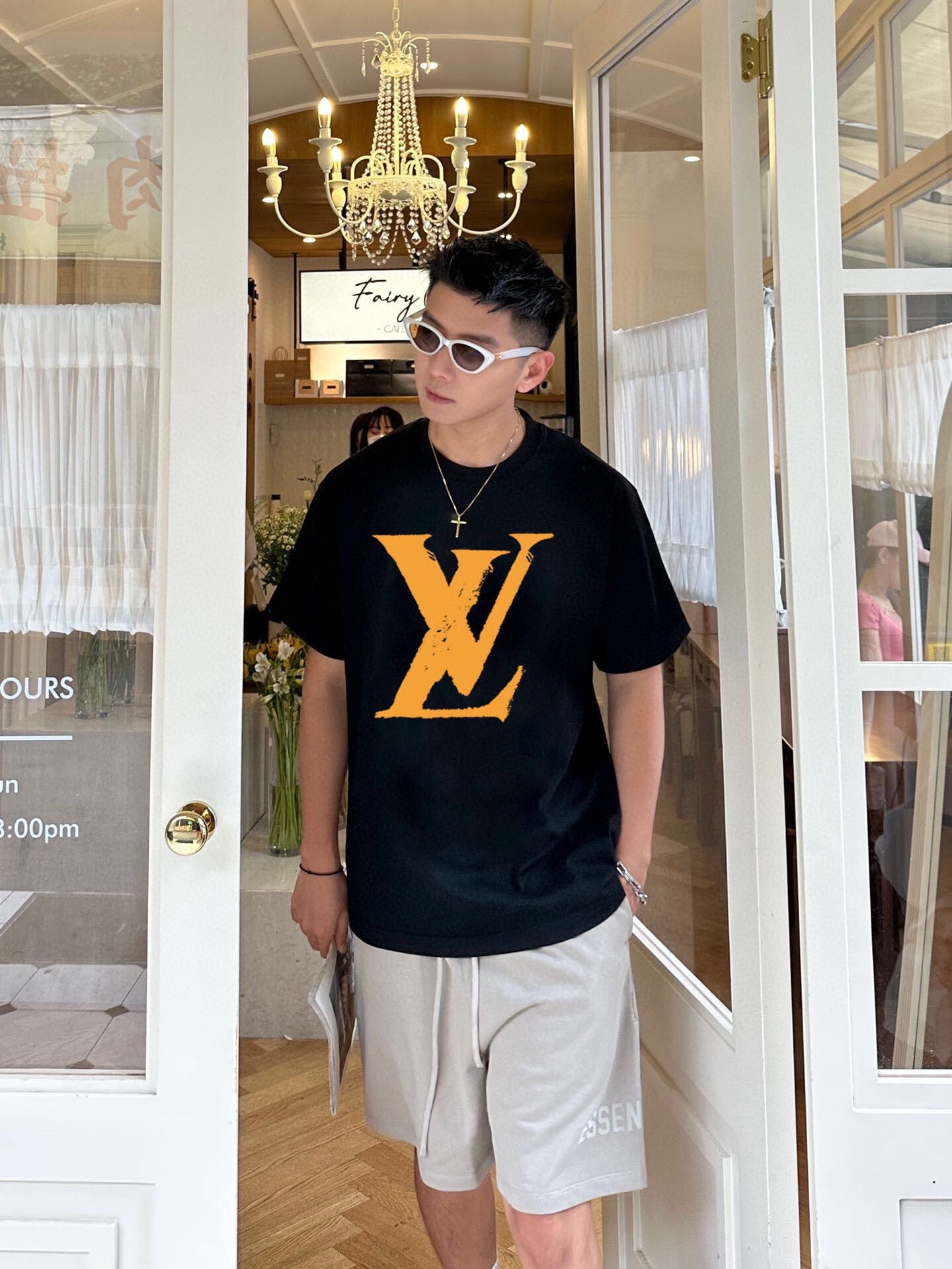 LuxluxHouse Best Quality Clothes T-shirt Louis Vuitton