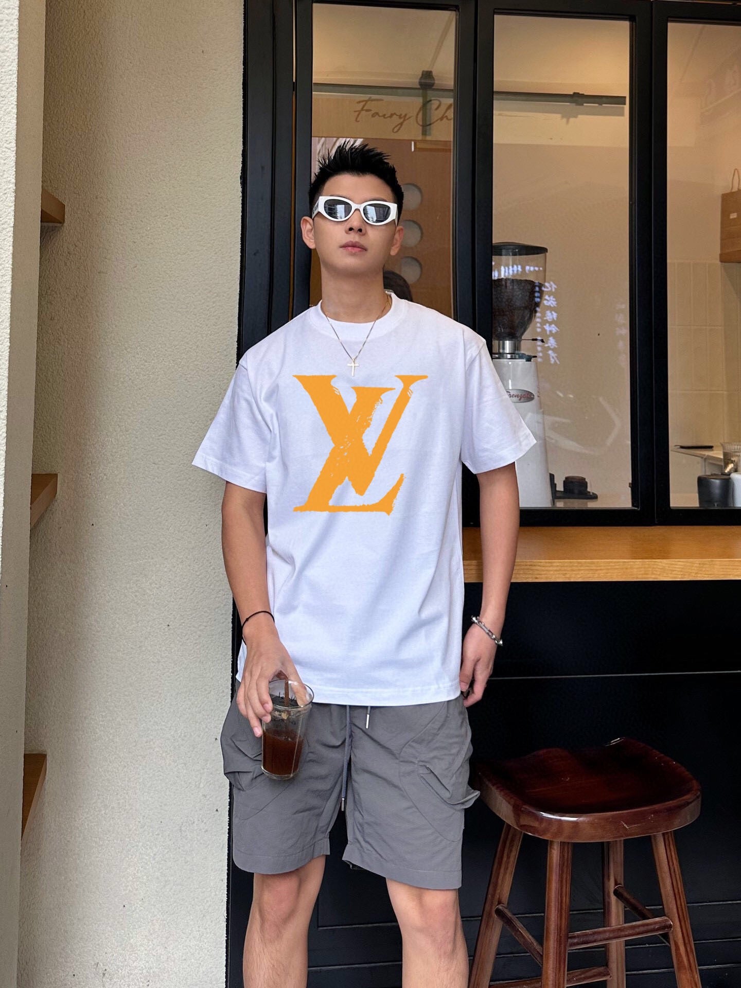 LuxluxHouse Best Quality Clothes T-shirt Louis Vuitton
