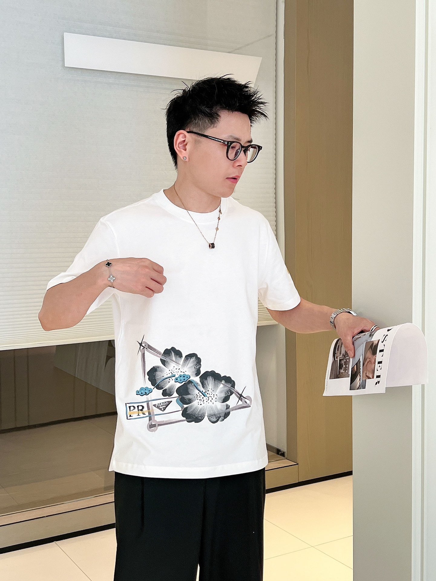 LuxluxHouse Best Quality Clothes T-shirt Prada