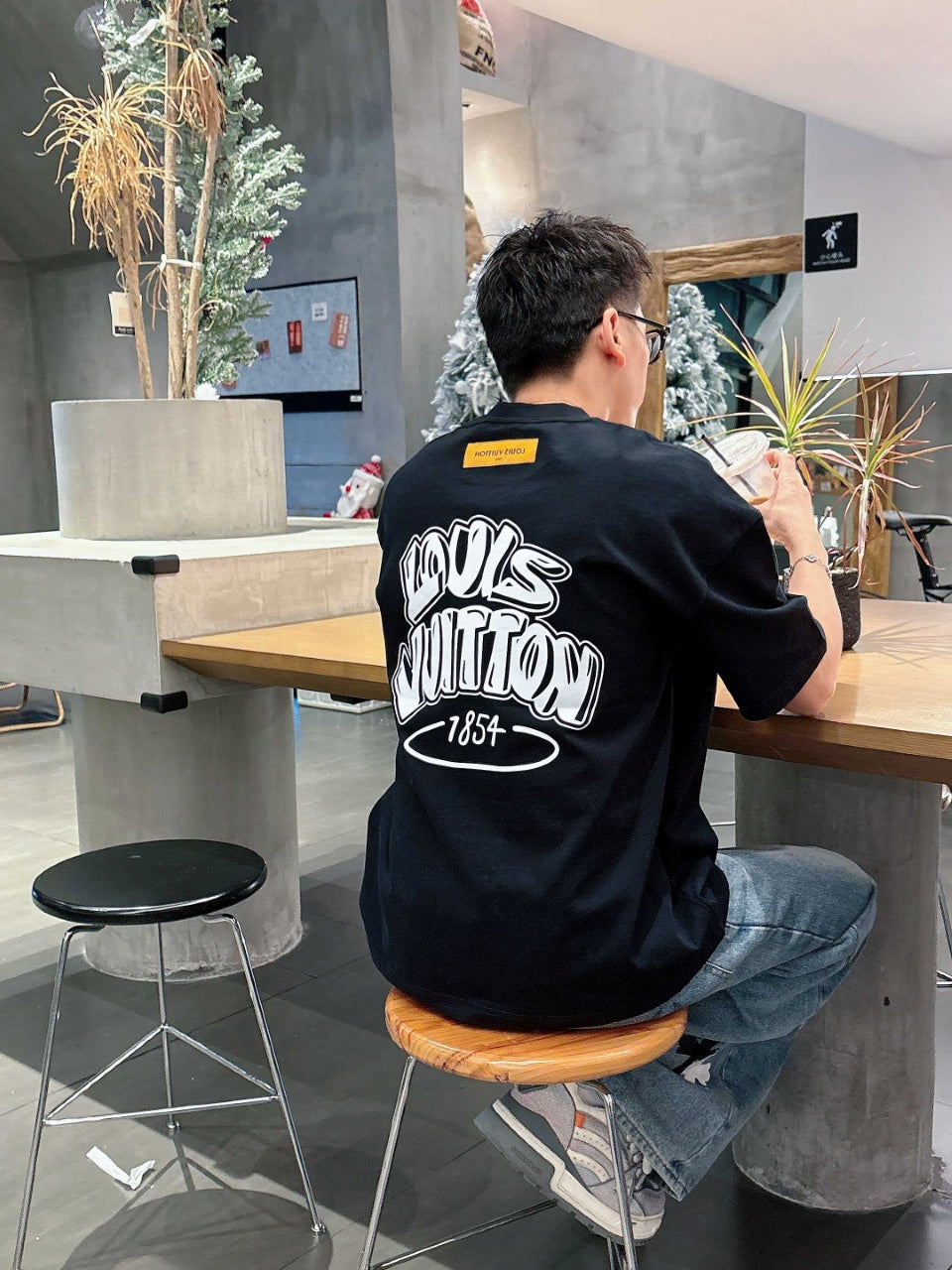 LuxluxHouse Best Quality Clothes T-shirt Louis Vuitton