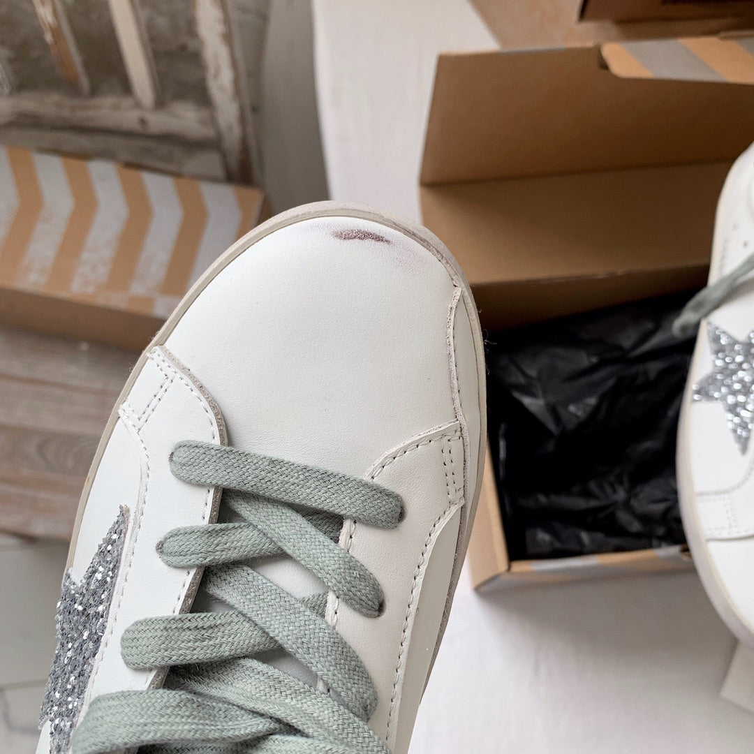 LuxluxHouse Best Quality Shoes Golden Goose