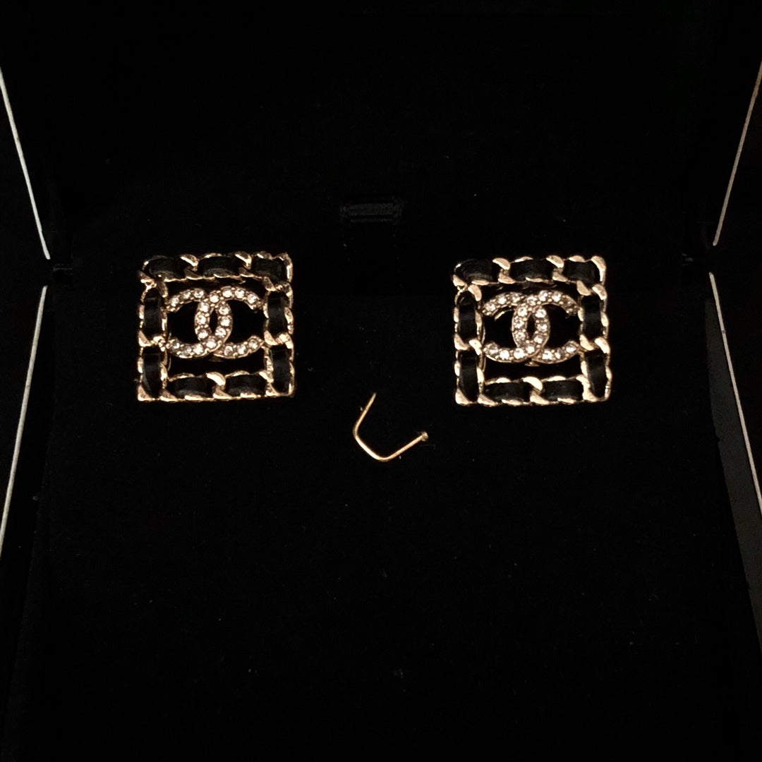 LuxluxHouse Best Quality Accessories Chanel