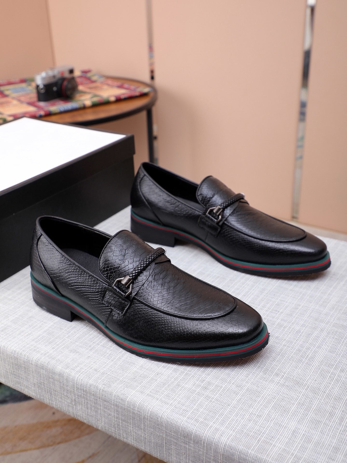 Gucci business shoes