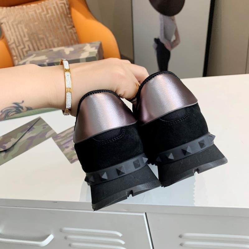 LuxluxHouse Best Quality Shoes Valentino