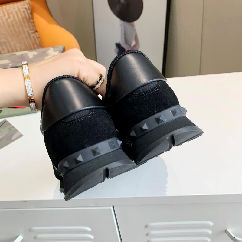 LuxluxHouse Best Quality Shoes Valentino