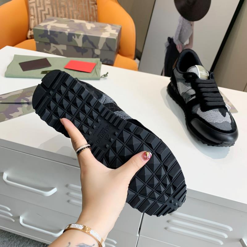 LuxluxHouse Best Quality Shoes Valentino