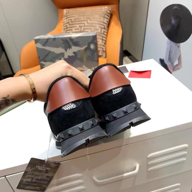 LuxluxHouse Best Quality Shoes Valentino
