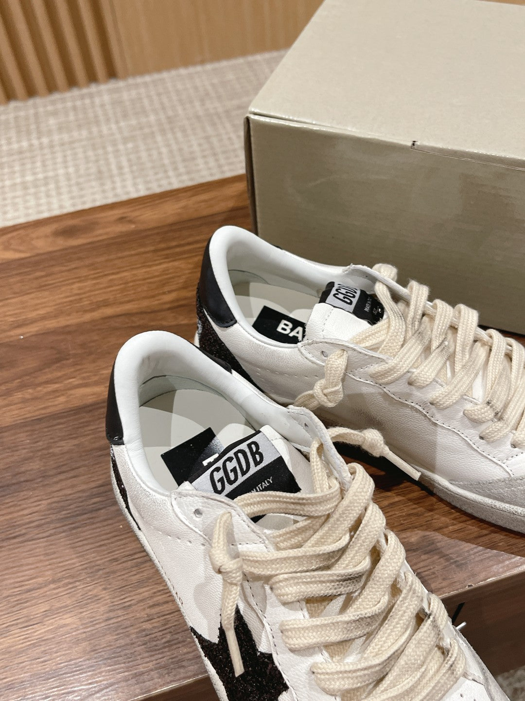 LuxluxHouse Best Quality Shoes Golden Goose