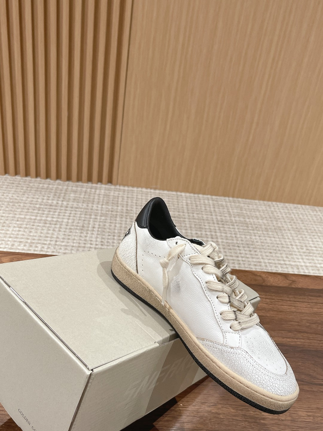 LuxluxHouse Best Quality Shoes Golden Goose