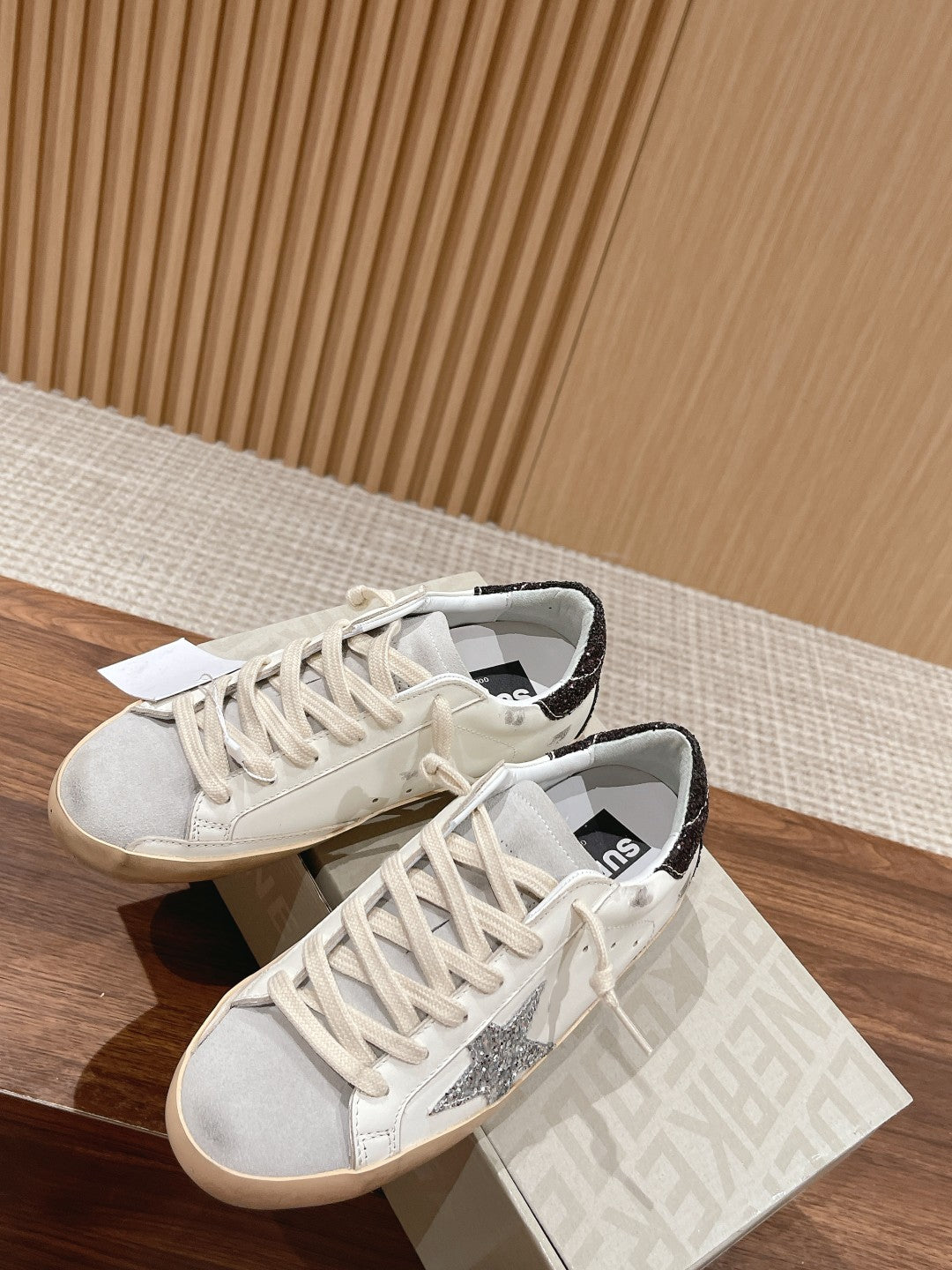 LuxluxHouse Best Quality Shoes Golden Goose