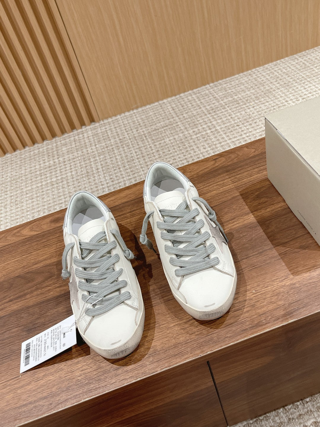 LuxluxHouse Best Quality Shoes Golden Goose