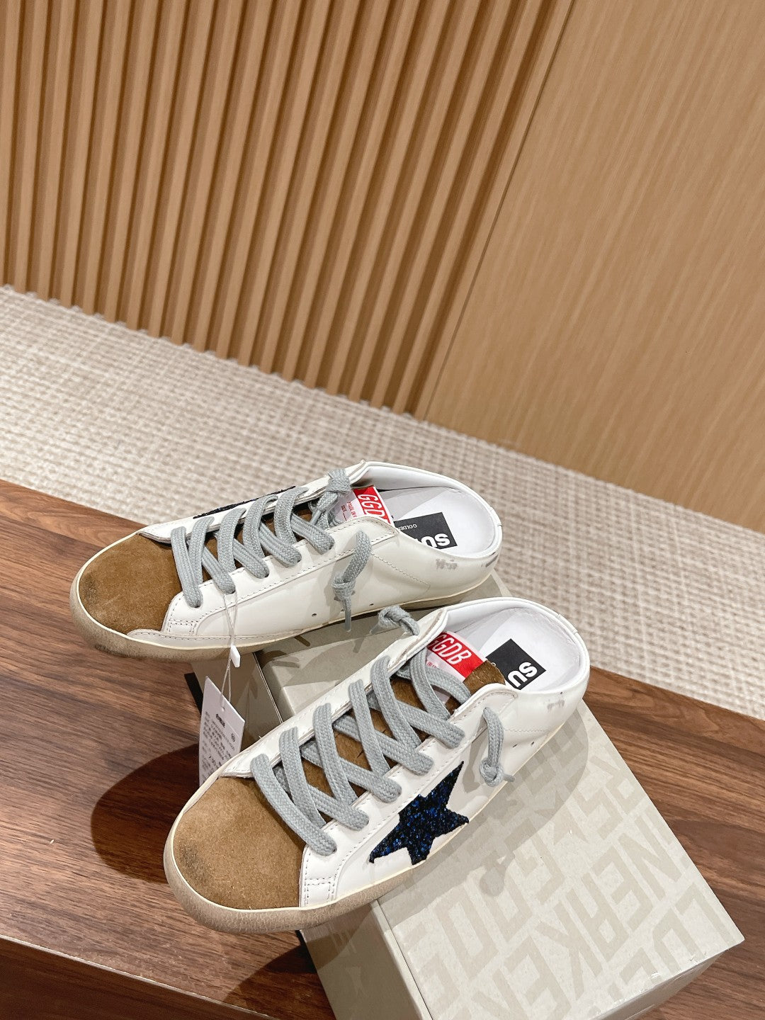 LuxluxHouse Best Quality Shoes Golden Goose