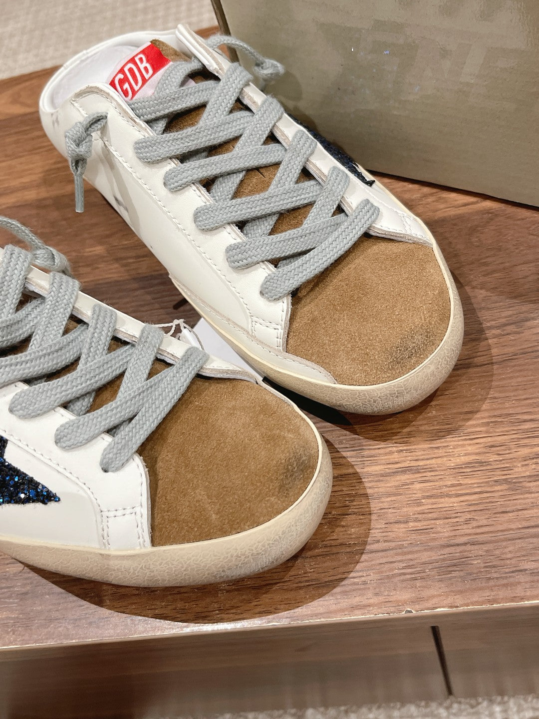 LuxluxHouse Best Quality Shoes Golden Goose