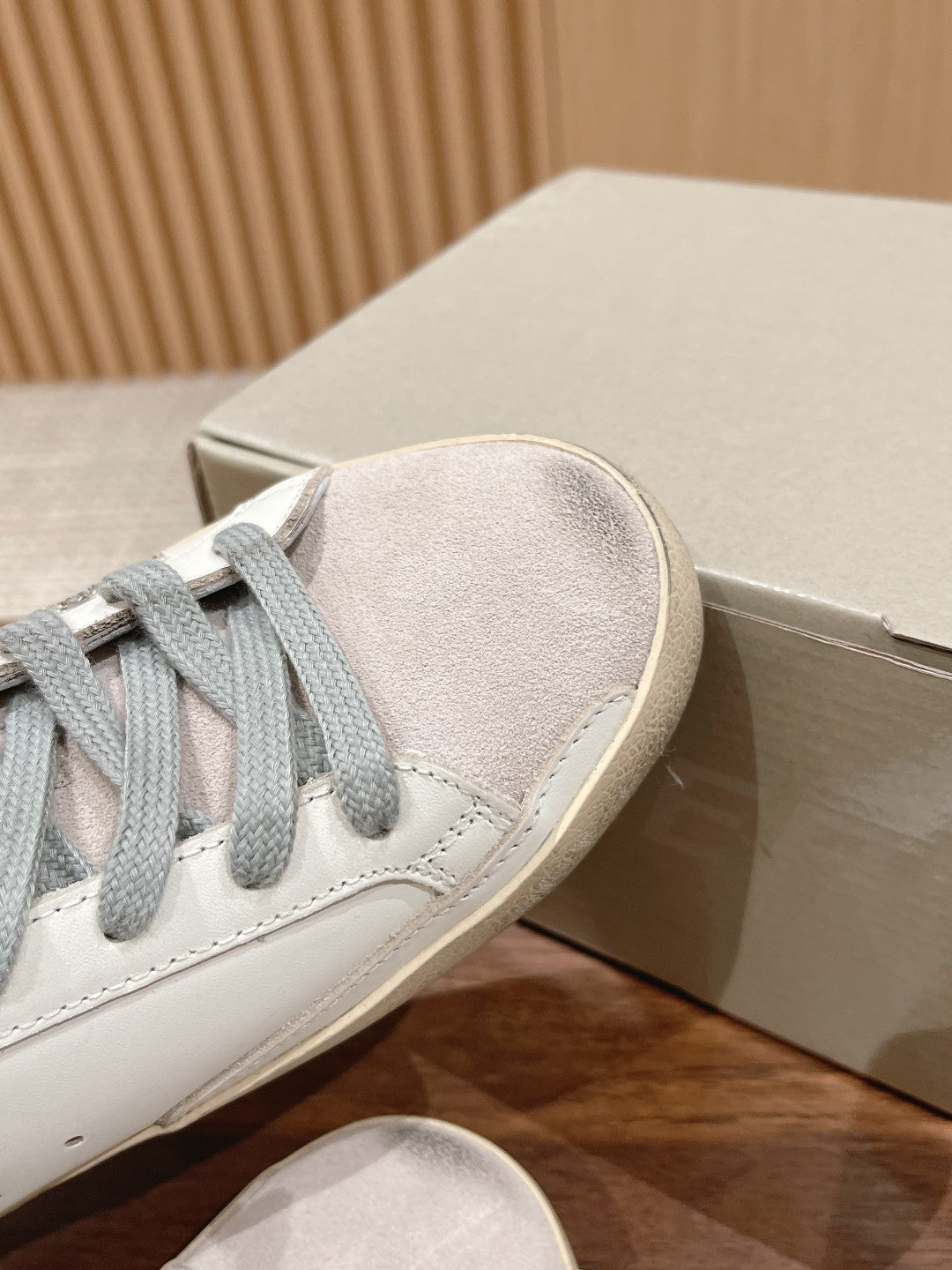 LuxluxHouse Best Quality Shoes Golden Goose