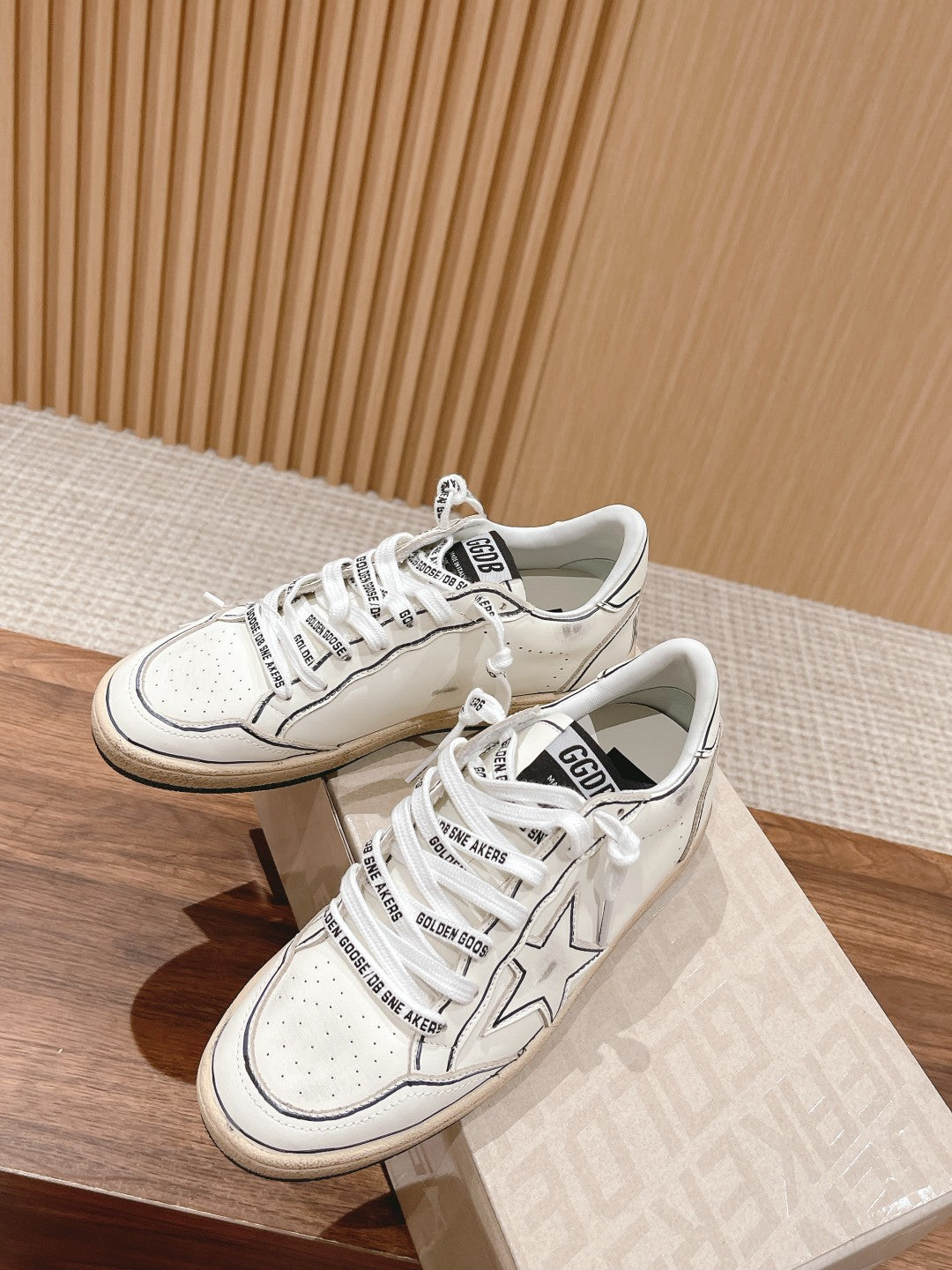 LuxluxHouse Best Quality Shoes Golden Goose