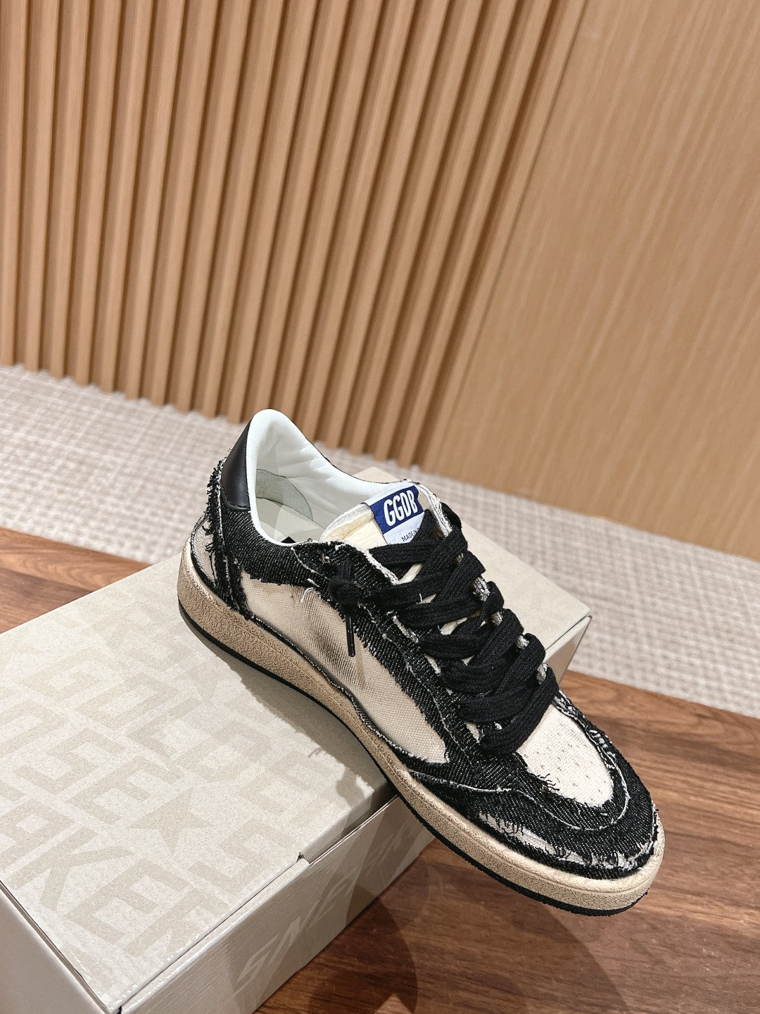 LuxluxHouse Best Quality Shoes Golden Goose