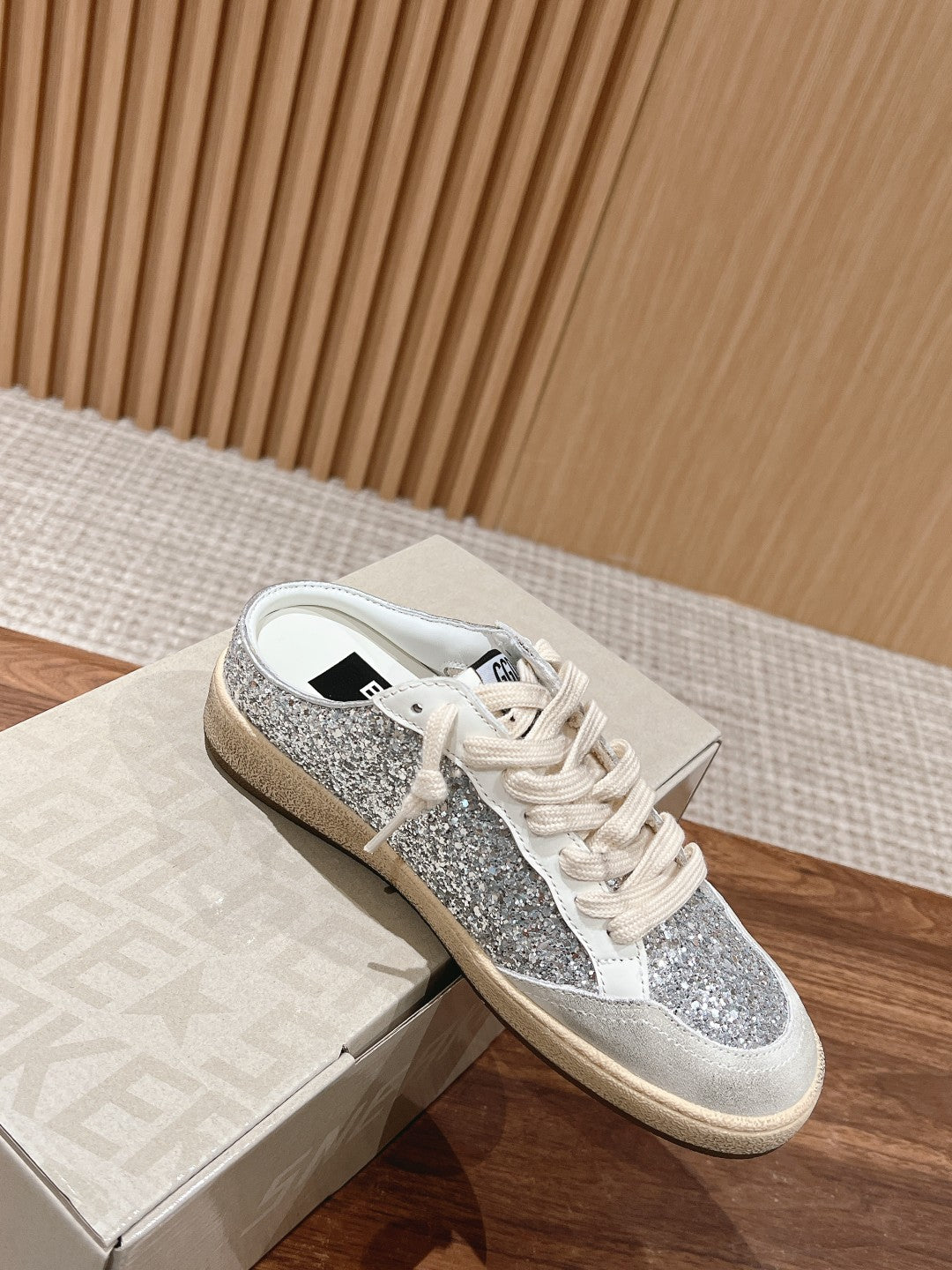 LuxluxHouse Best Quality Shoes Golden Goose