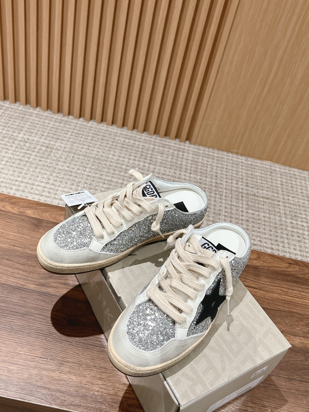 LuxluxHouse Best Quality Shoes Golden Goose