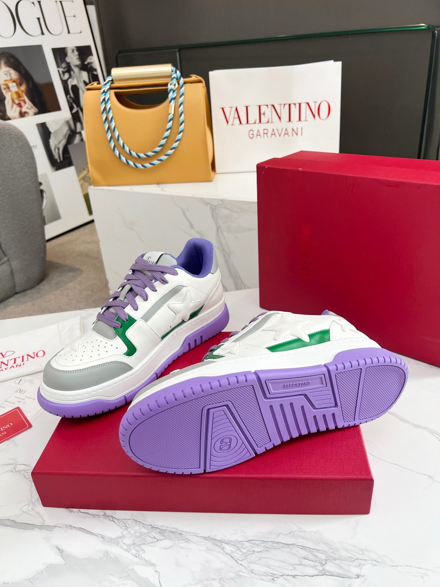 LuxluxHouse Best Quality Shoes Valentino