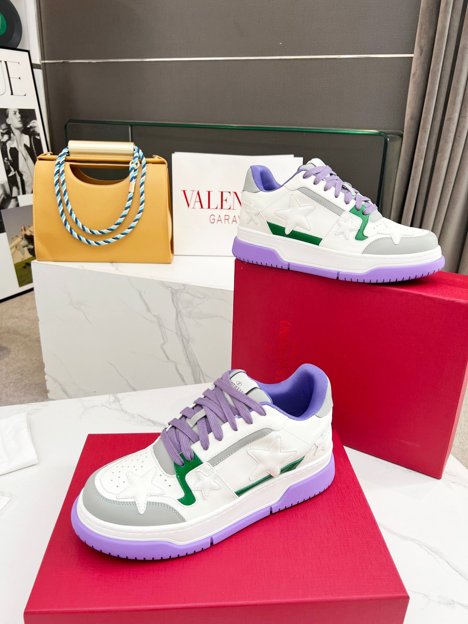 LuxluxHouse Best Quality Shoes Valentino