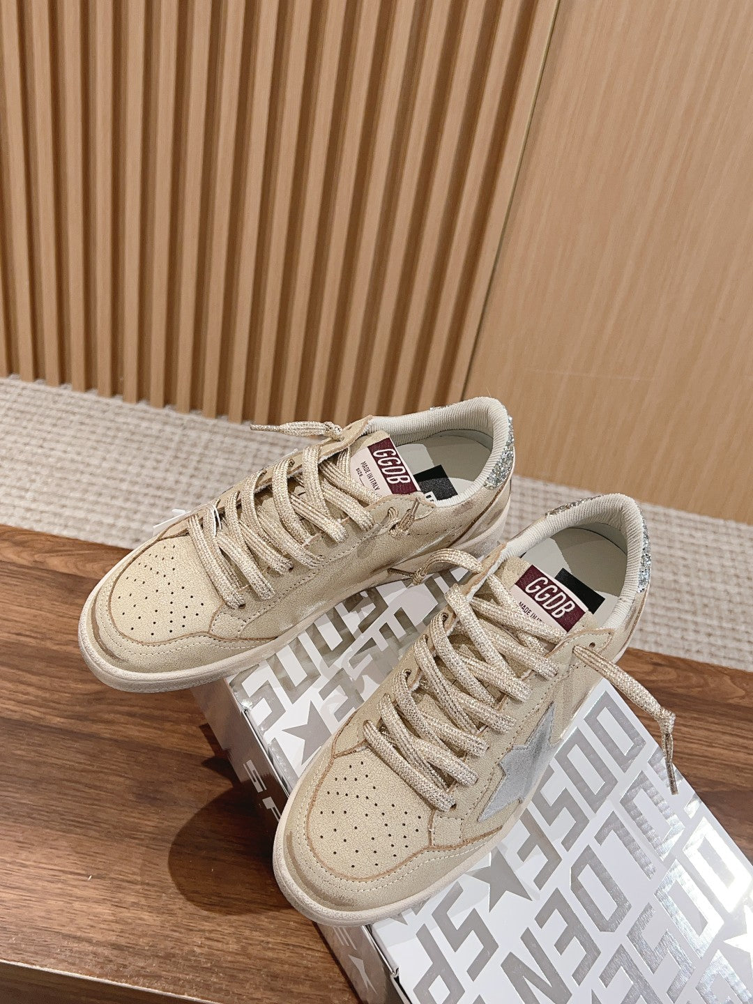 LuxluxHouse Best Quality Shoes Golden Goose