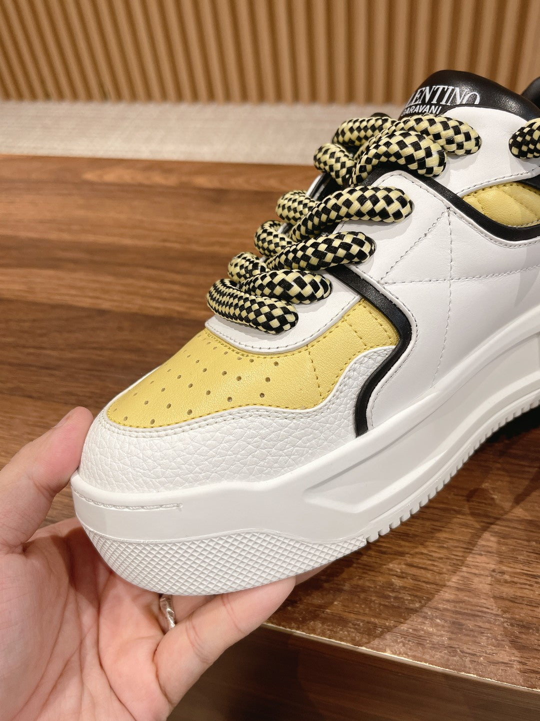 LuxluxHouse Best Quality Valentino Women Shoes