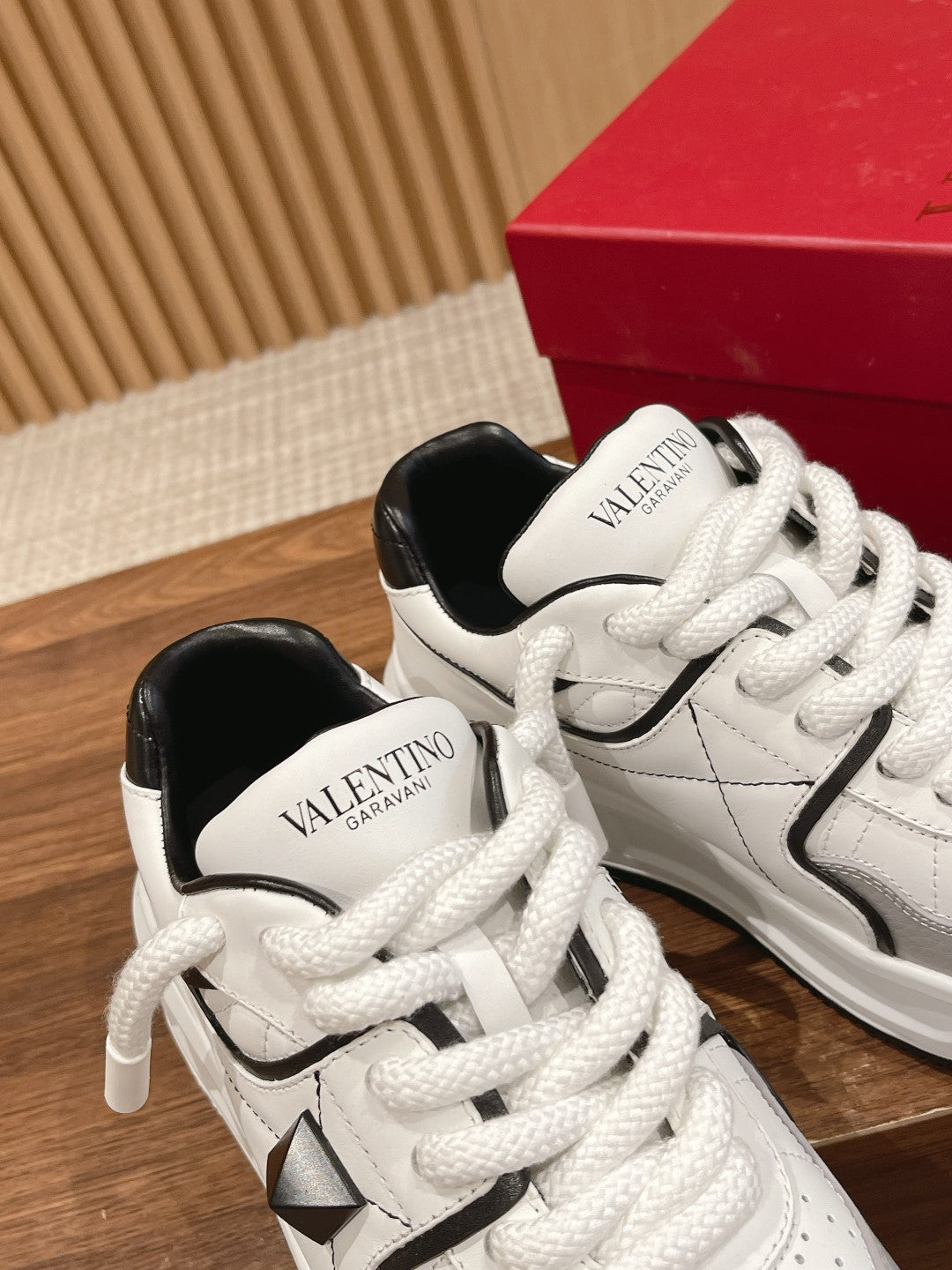 LuxluxHouse Best Quality Valentino Women Shoes