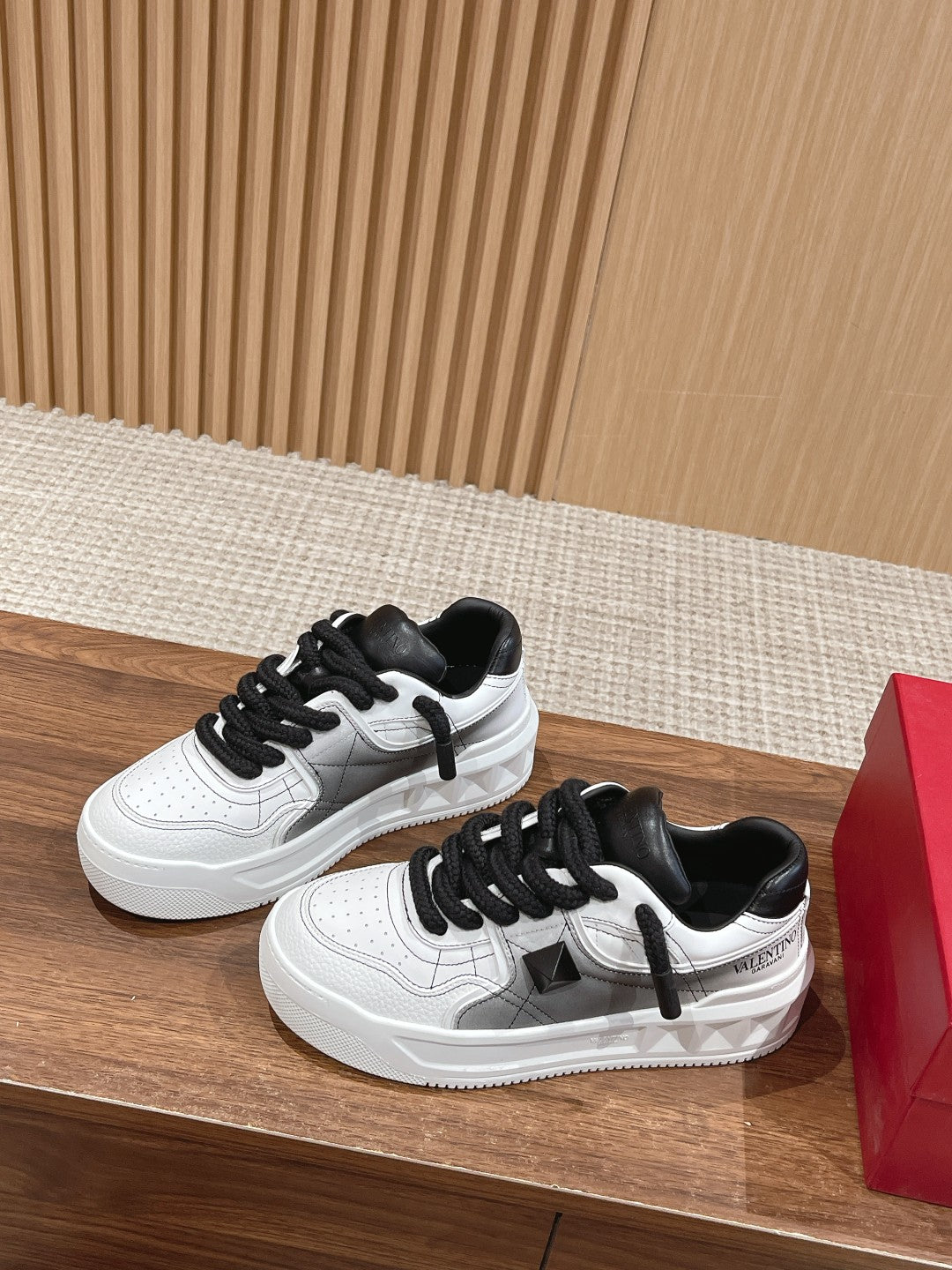 LuxluxHouse Best Quality Valentino Women Shoes