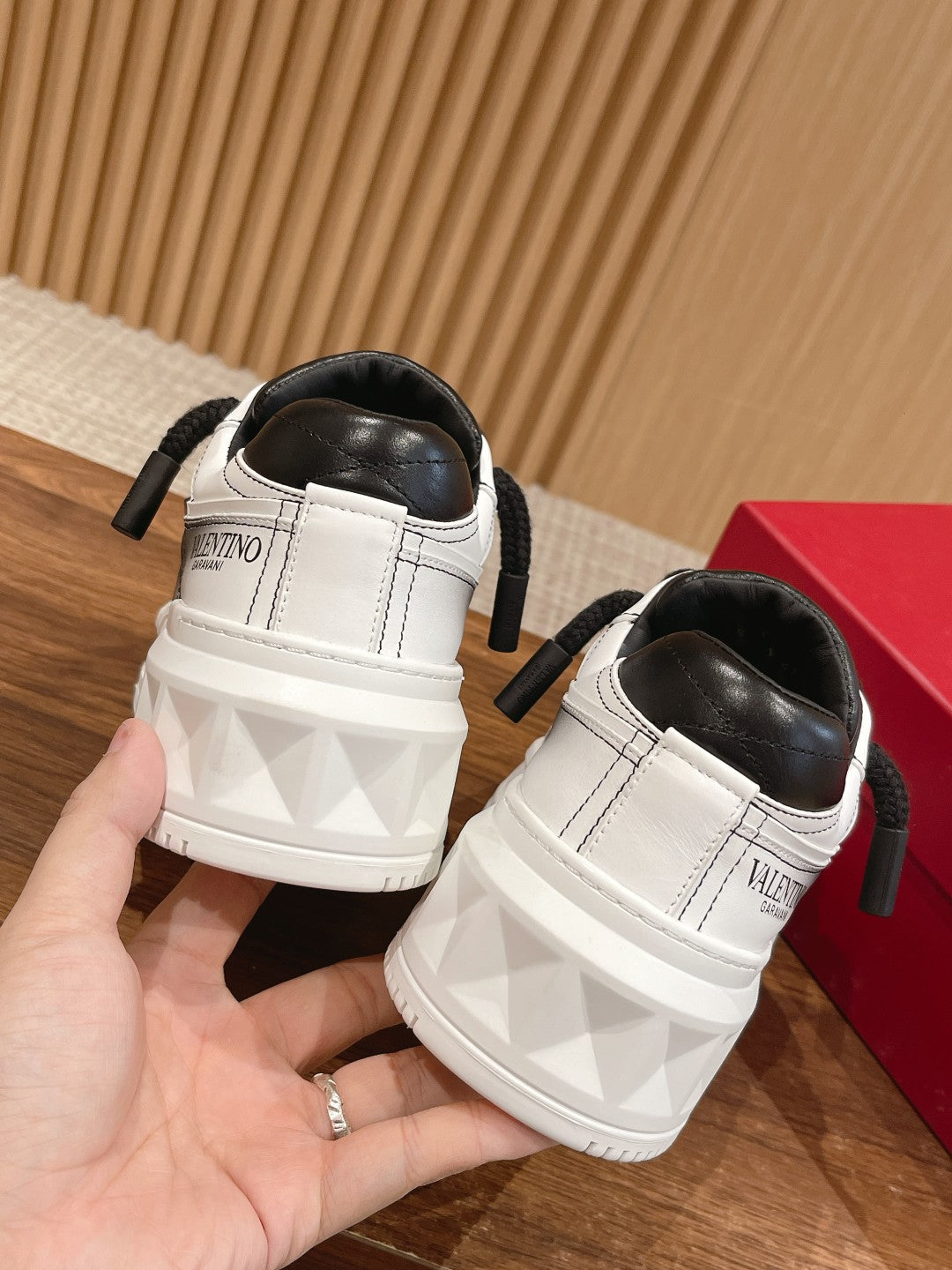 LuxluxHouse Best Quality Valentino Women Shoes