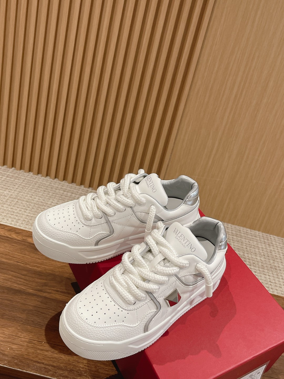 LuxluxHouse Best Quality Valentino Women Shoes