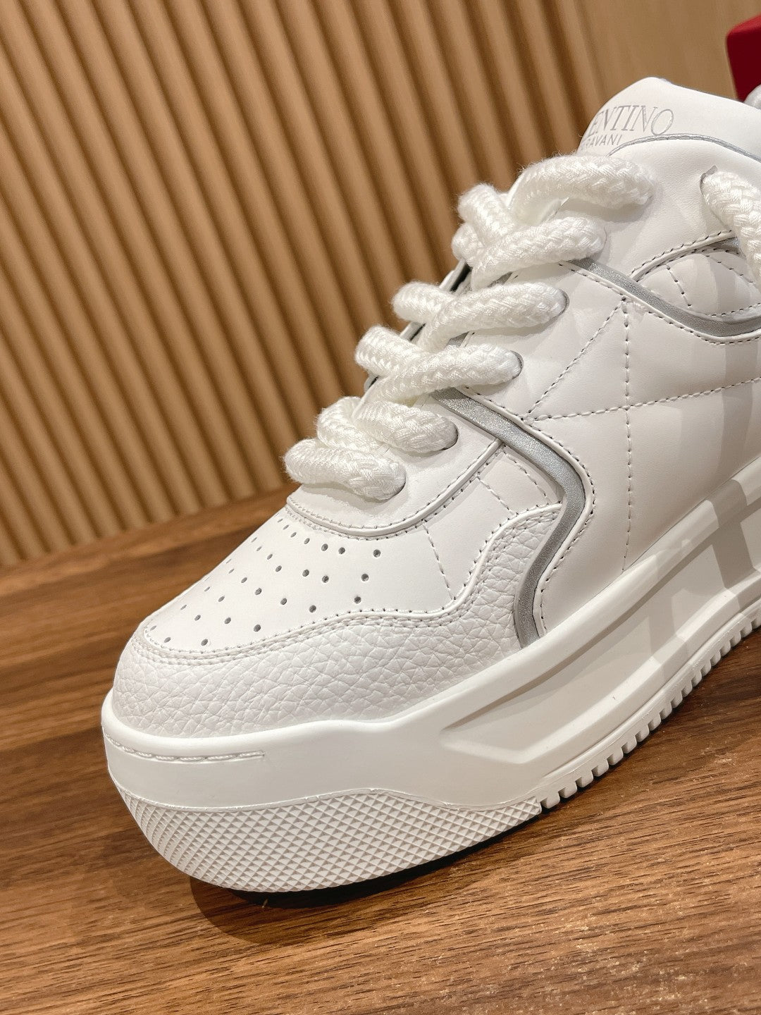 LuxluxHouse Best Quality Valentino Women Shoes