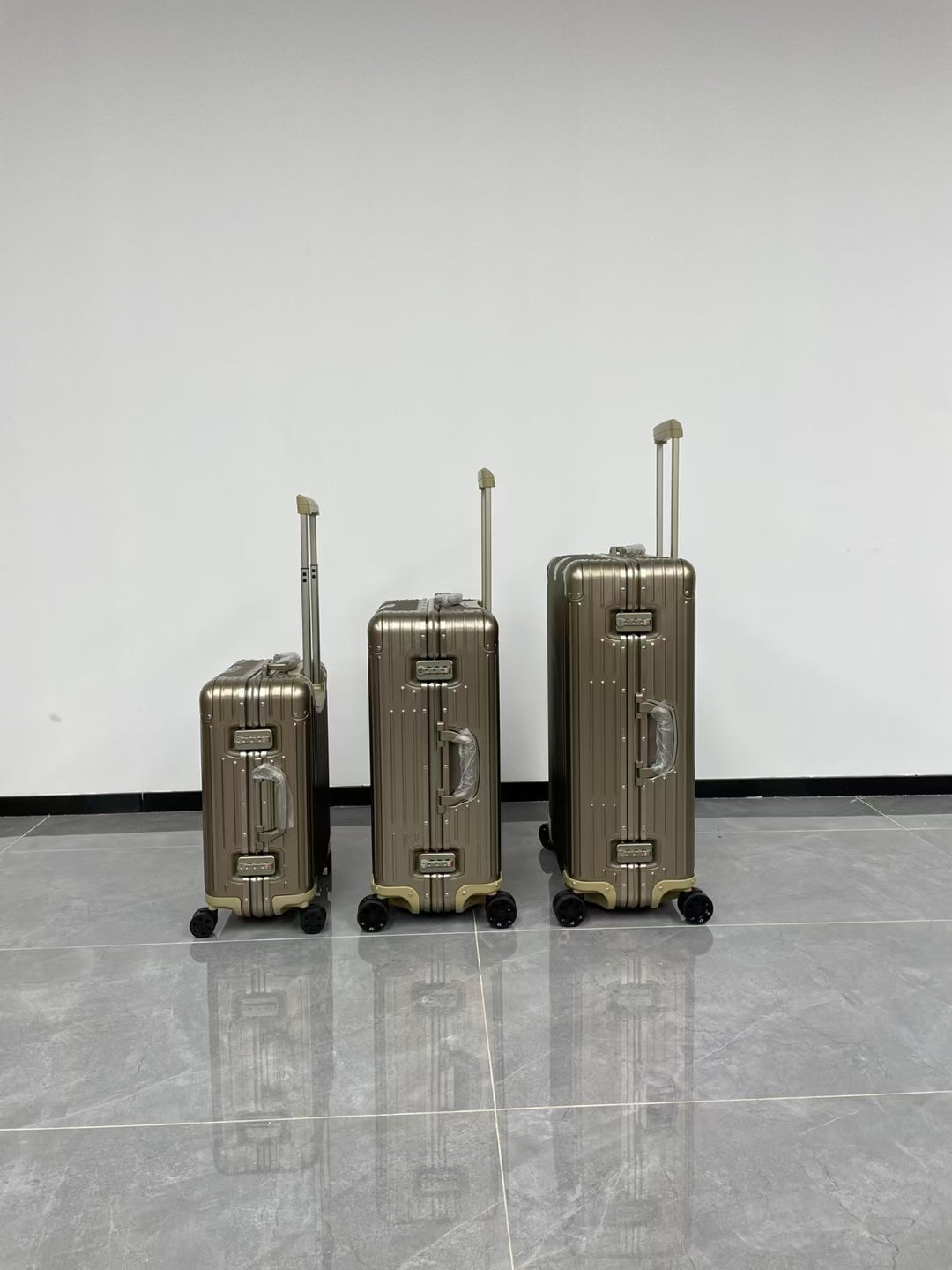 LuxluxHouse Best Quality Bags Luggage