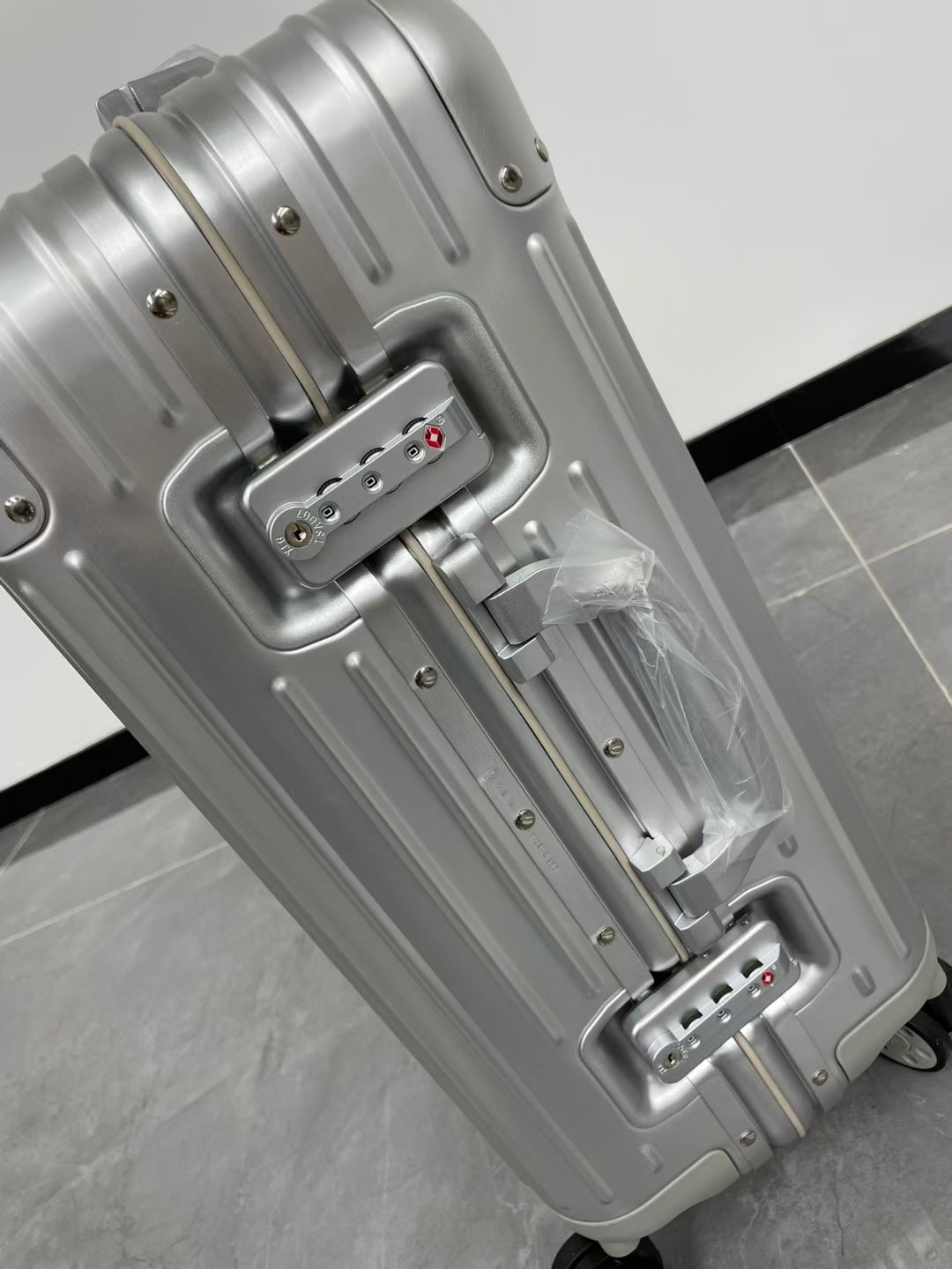 LuxluxHouse Best Quality Bags Luggage