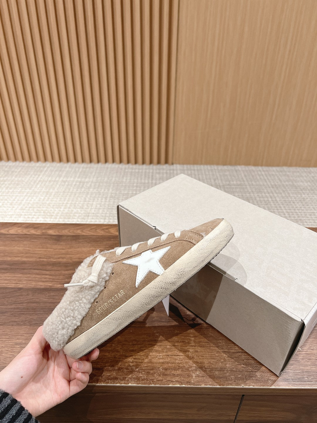 LuxluxHouse Best Quality Shoes Golden Goose