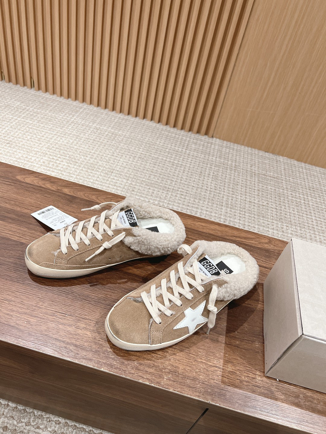 LuxluxHouse Best Quality Shoes Golden Goose