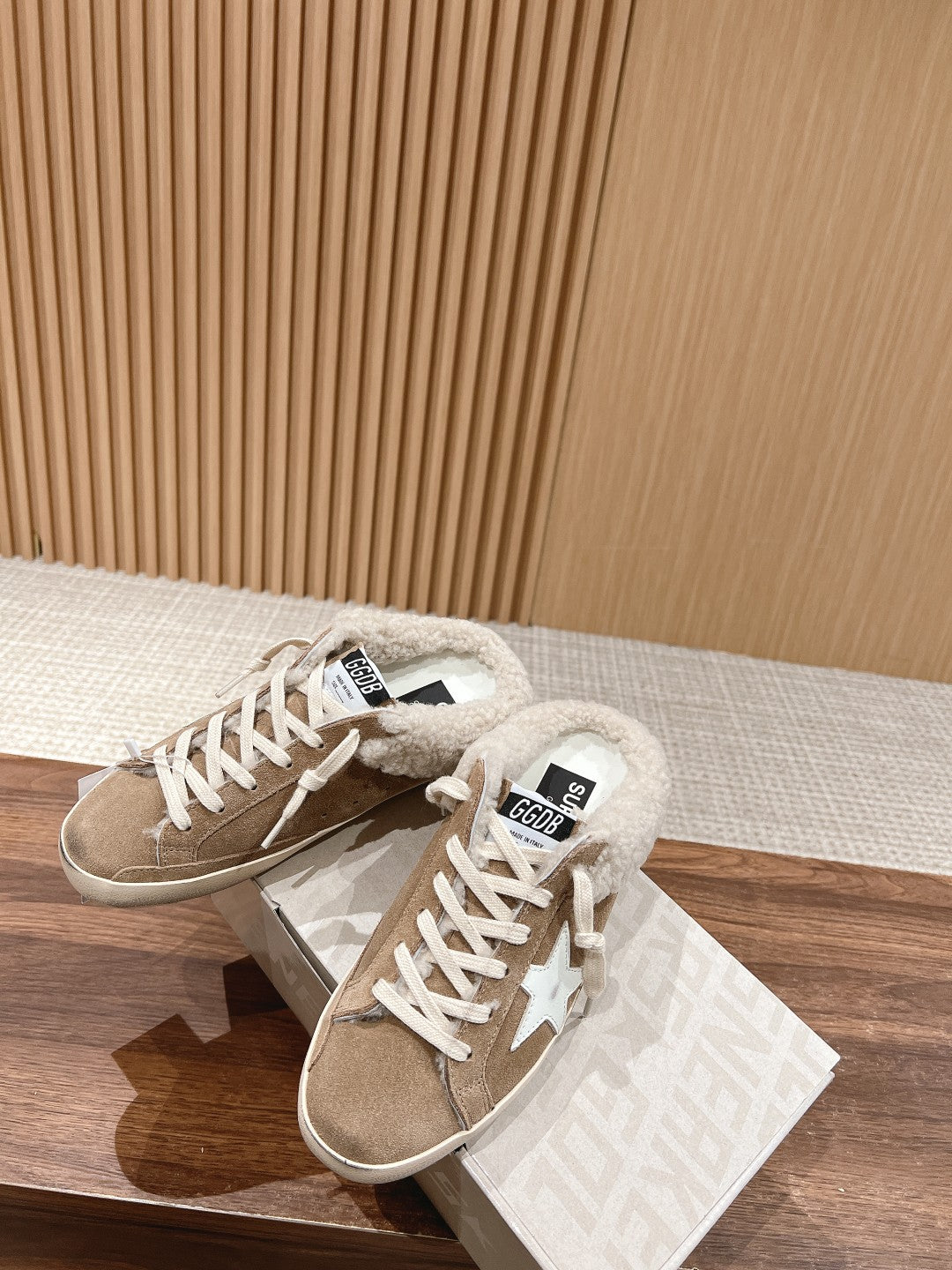 LuxluxHouse Best Quality Shoes Golden Goose