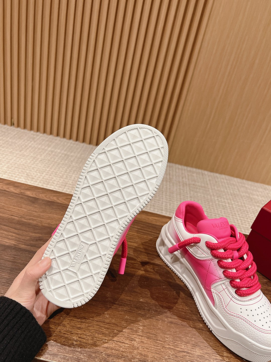 LuxluxHouse Best Quality Valentino Women Shoes