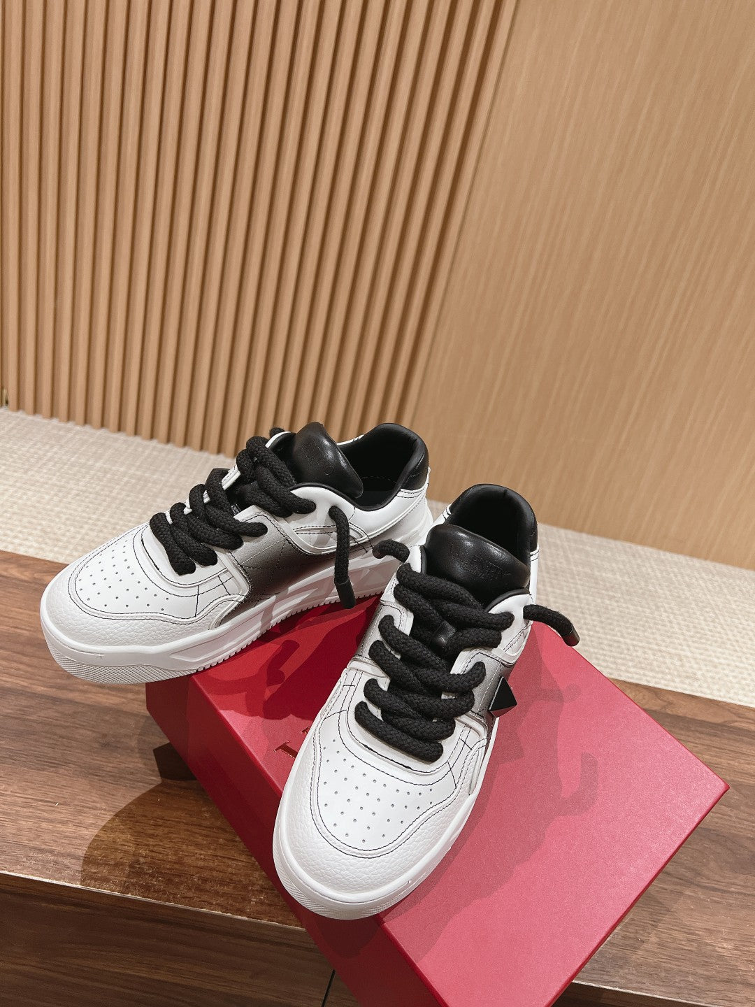 LuxluxHouse Best Quality Valentino Women Shoes