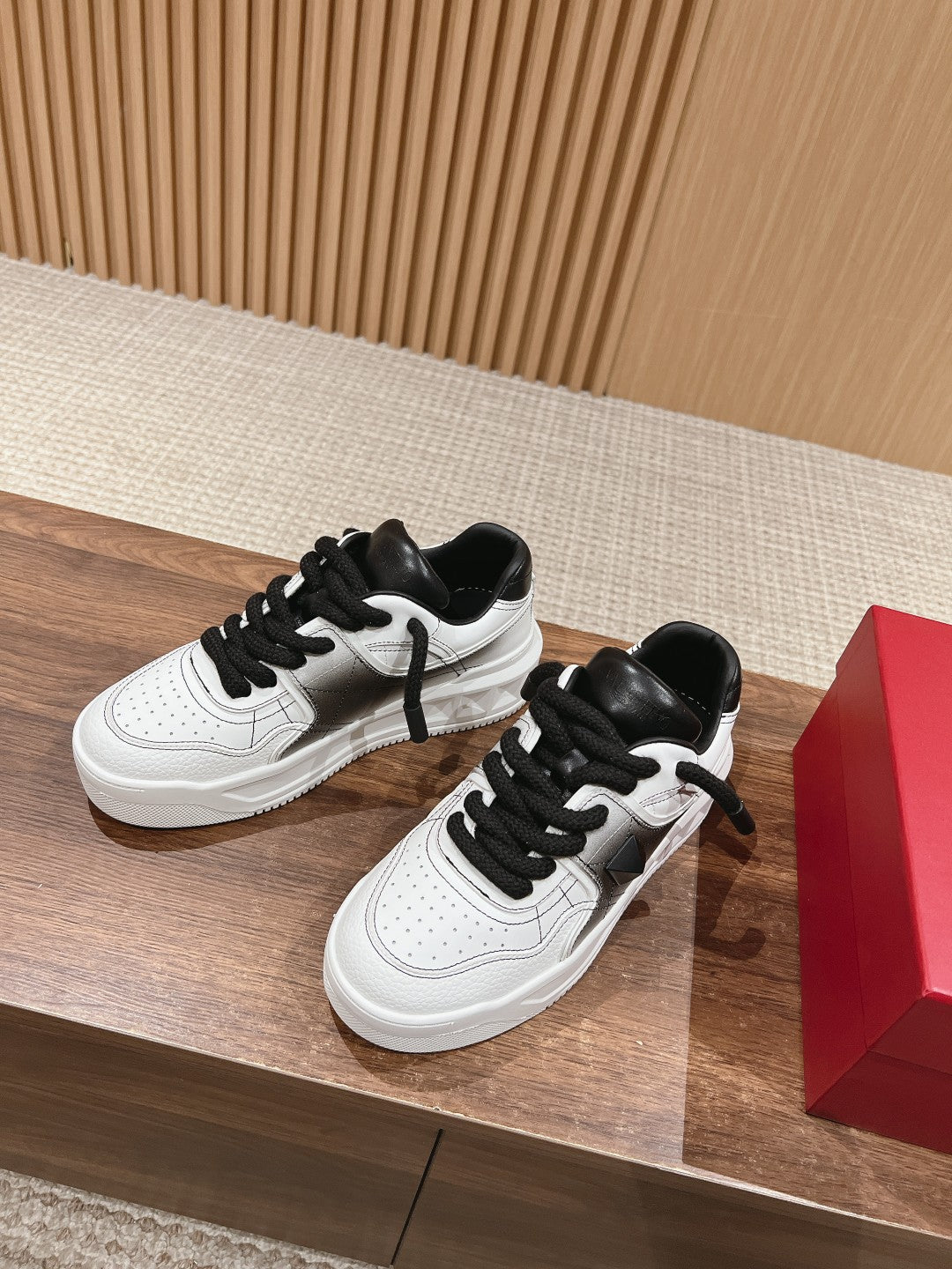 LuxluxHouse Best Quality Valentino Women Shoes