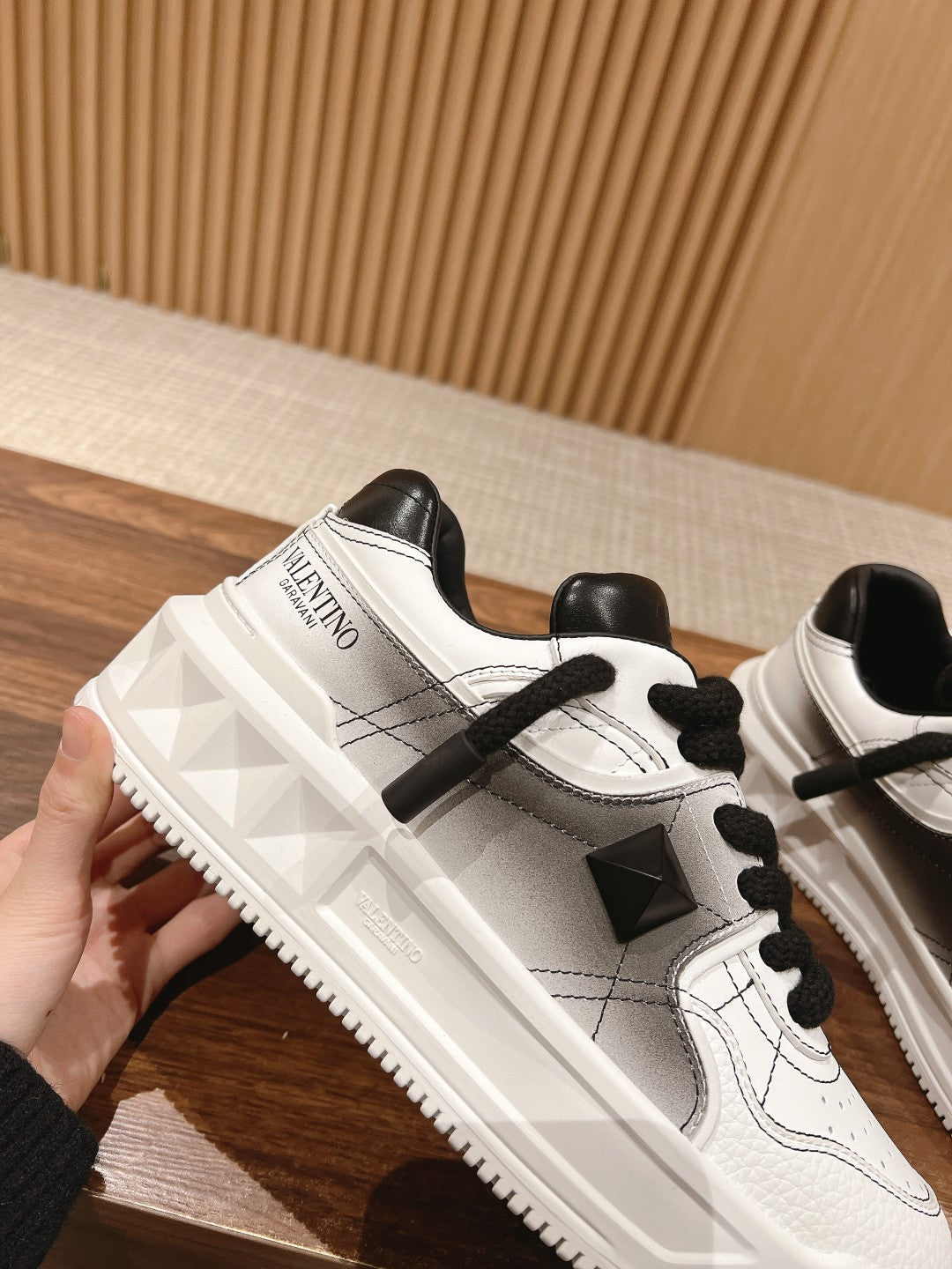 LuxluxHouse Best Quality Valentino Women Shoes
