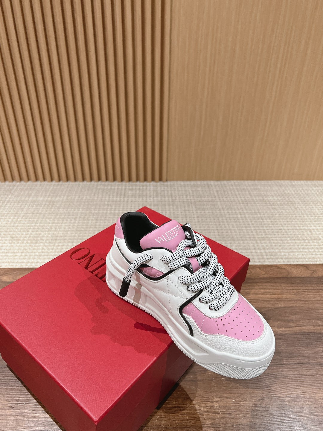 LuxluxHouse Best Quality Valentino Women Shoes