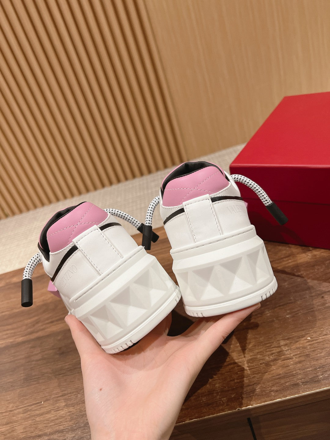 LuxluxHouse Best Quality Valentino Women Shoes