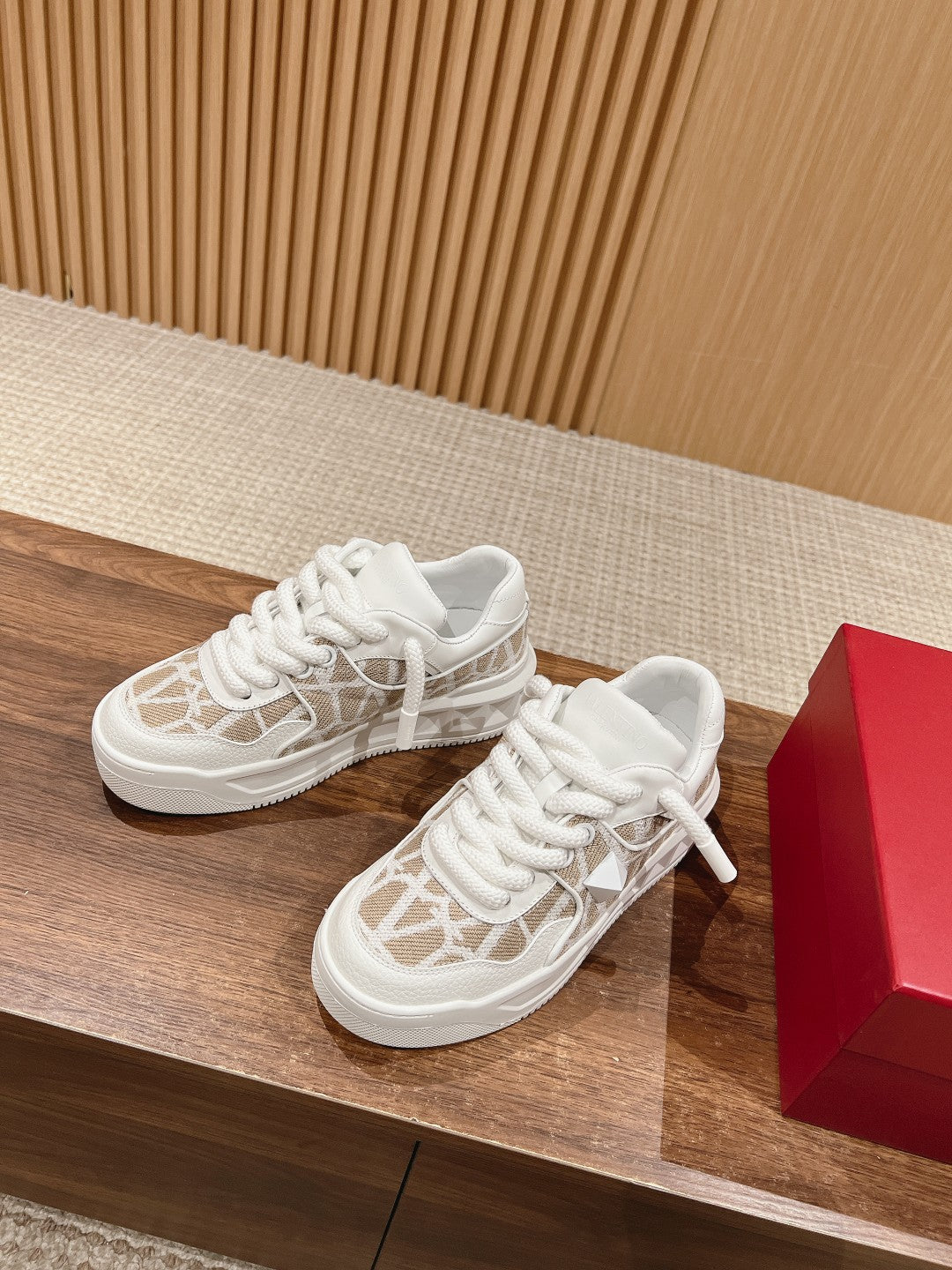 LuxluxHouse Best Quality Valentino Women Shoes
