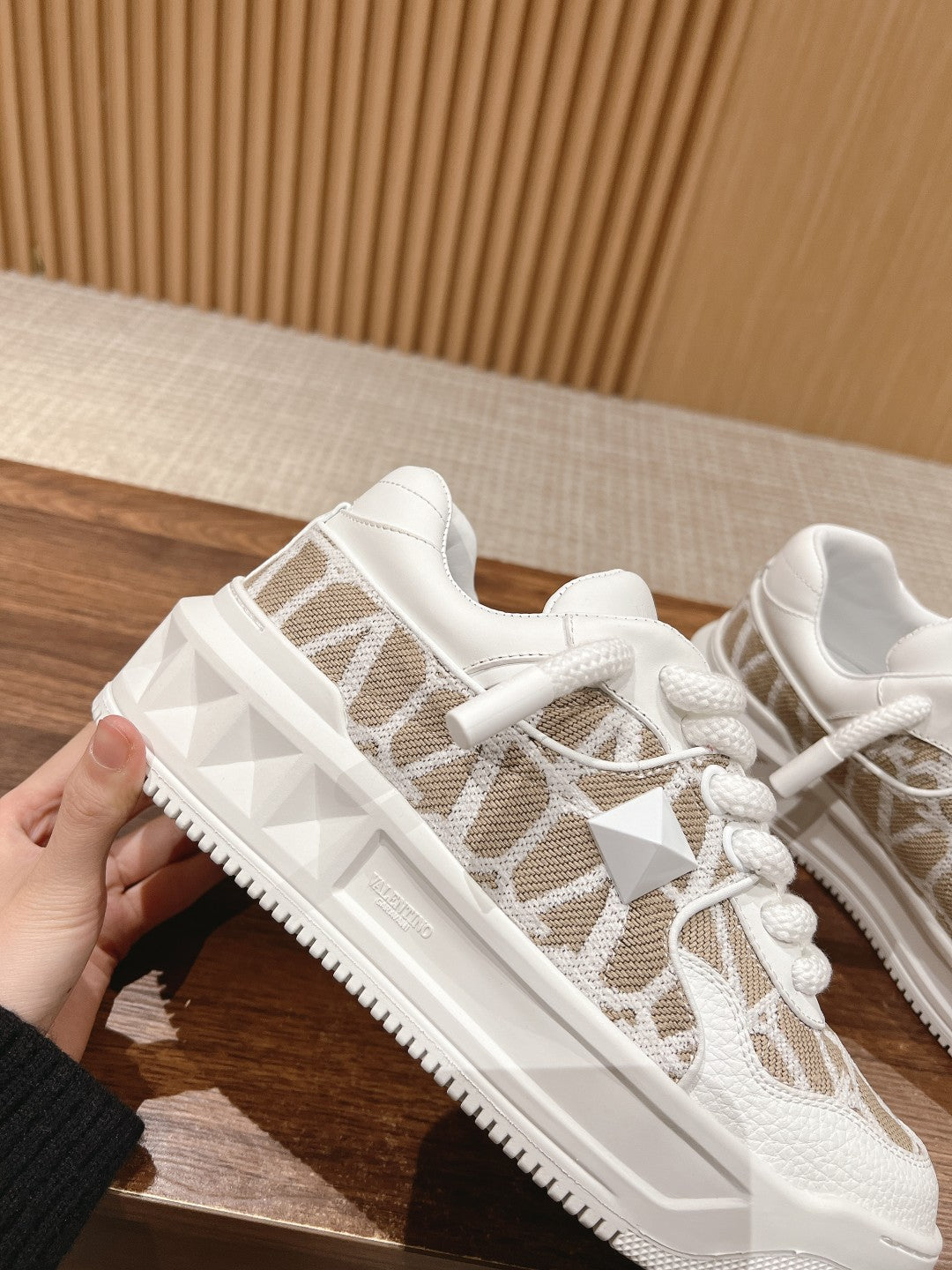 LuxluxHouse Best Quality Valentino Women Shoes